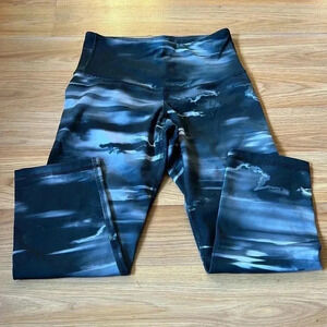 Old Navy Active Go Dry Cropped Leggings